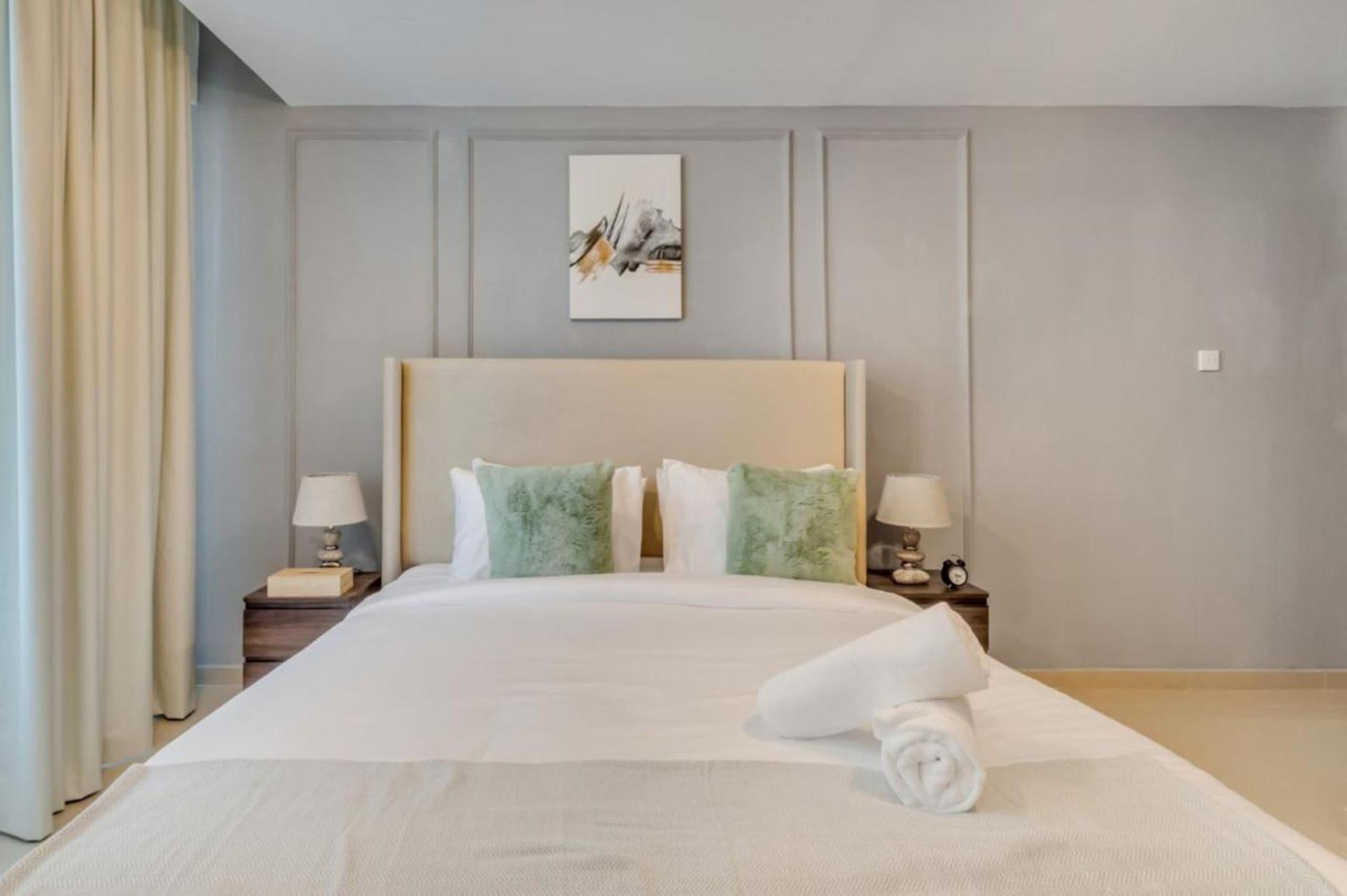 Cozy Radiance 1-bedroom With Sofa Bed In Ontario Apartment