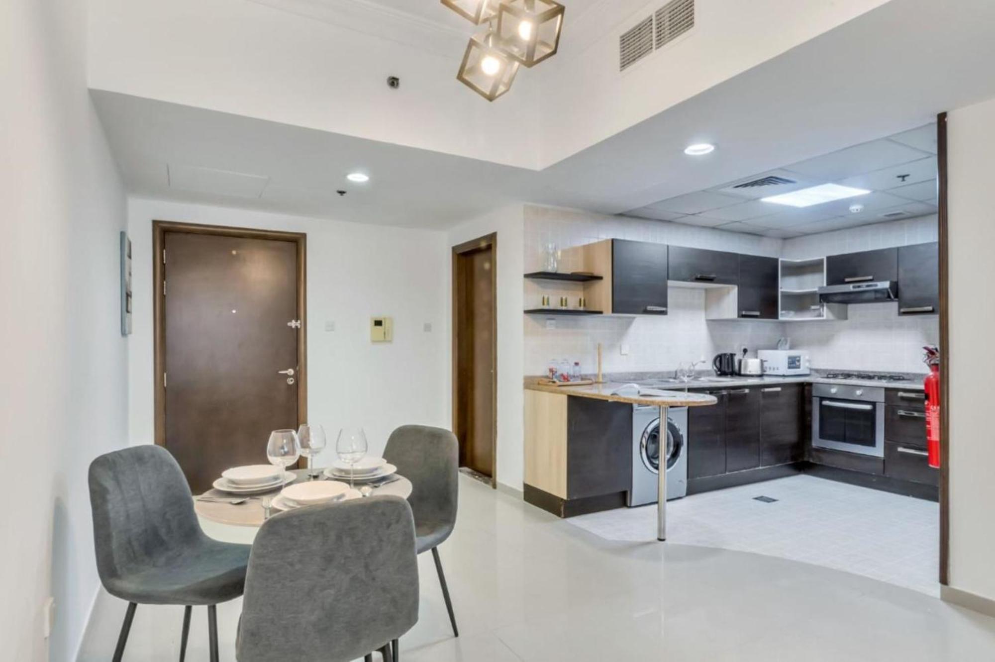 Cozy Radiance 1-bedroom With Sofa Bed In Ontario *