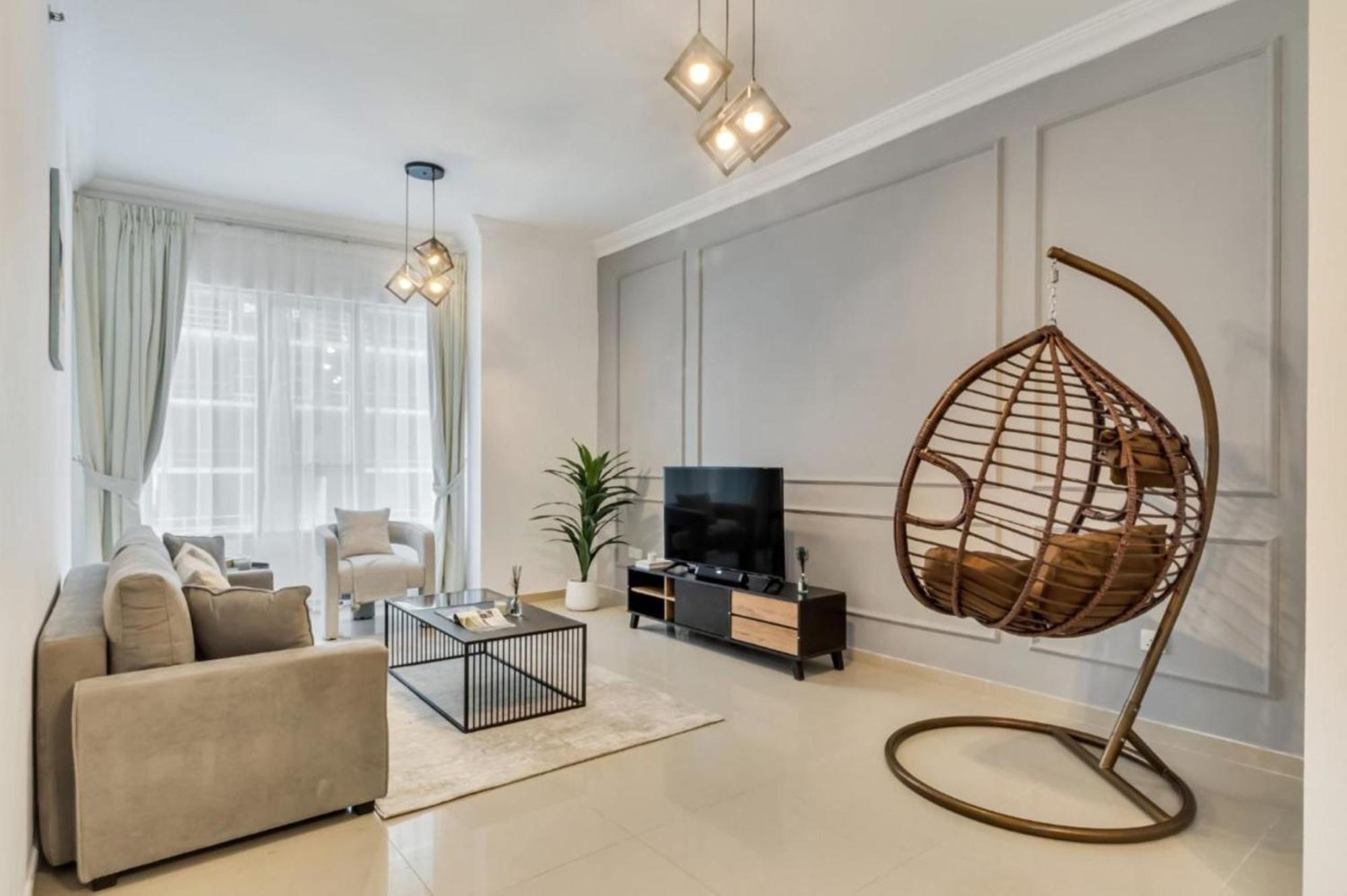 Cozy Radiance 1-bedroom With Sofa Bed In Ontario