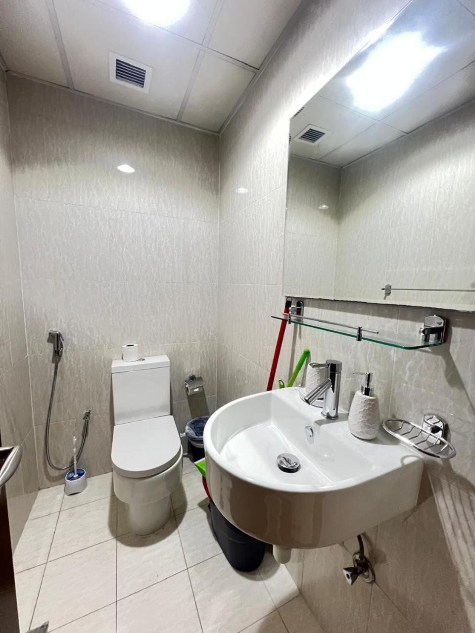 Cozy Radiance 1-bedroom With Sofa Bed In Ontario Apartment *